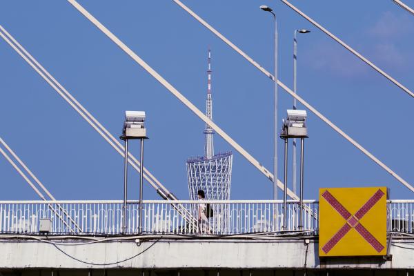 SONY ZV-E10 <br> 202mm f/8 1/500sec ISO 100 <br><br> 2024-09-17 16:54:21<br><br> 在滨江中路拍海印大桥