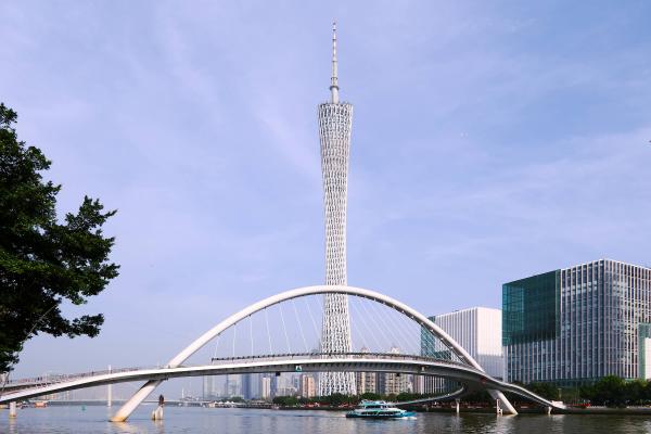 SONY ZV-E10 <br> 27mm f/8 1/500sec ISO 125 <br><br> 2025-04-14 16:22:58<br><br> 海心沙晏昼