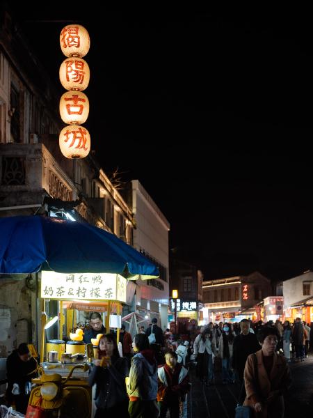SONY ZV-E10 <br> 40mm f/2.8 1/50sec ISO 640 <br><br> 2025-01-31 21:15:04<br><br> 